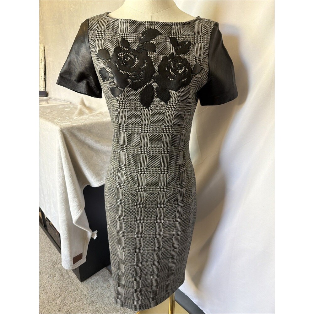 ST. JOHN Shift Dress SZ 2 XS Black Caviar Rose Embroidery Leather Herringbone